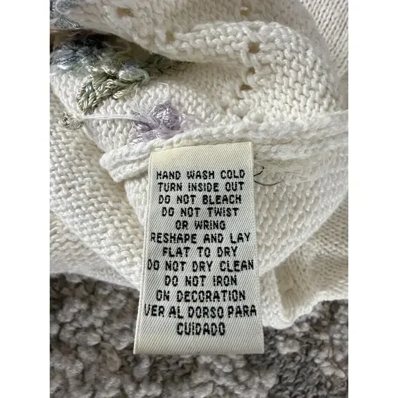 Yarnworks Size S Floral Embroidered Knit Top Ivory Short Sleeve Button - Picture 6 of 7